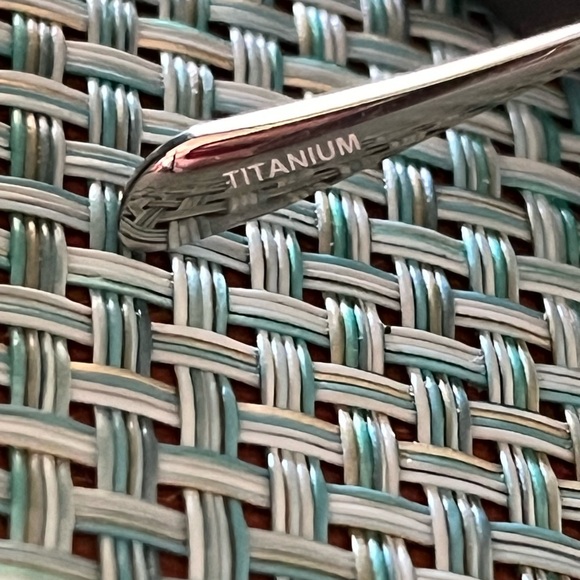 RARE Oliver Peoples Elsie Titanium Blue Chrome with Pacific Gradient Sunglasses - Picture 9 of 10